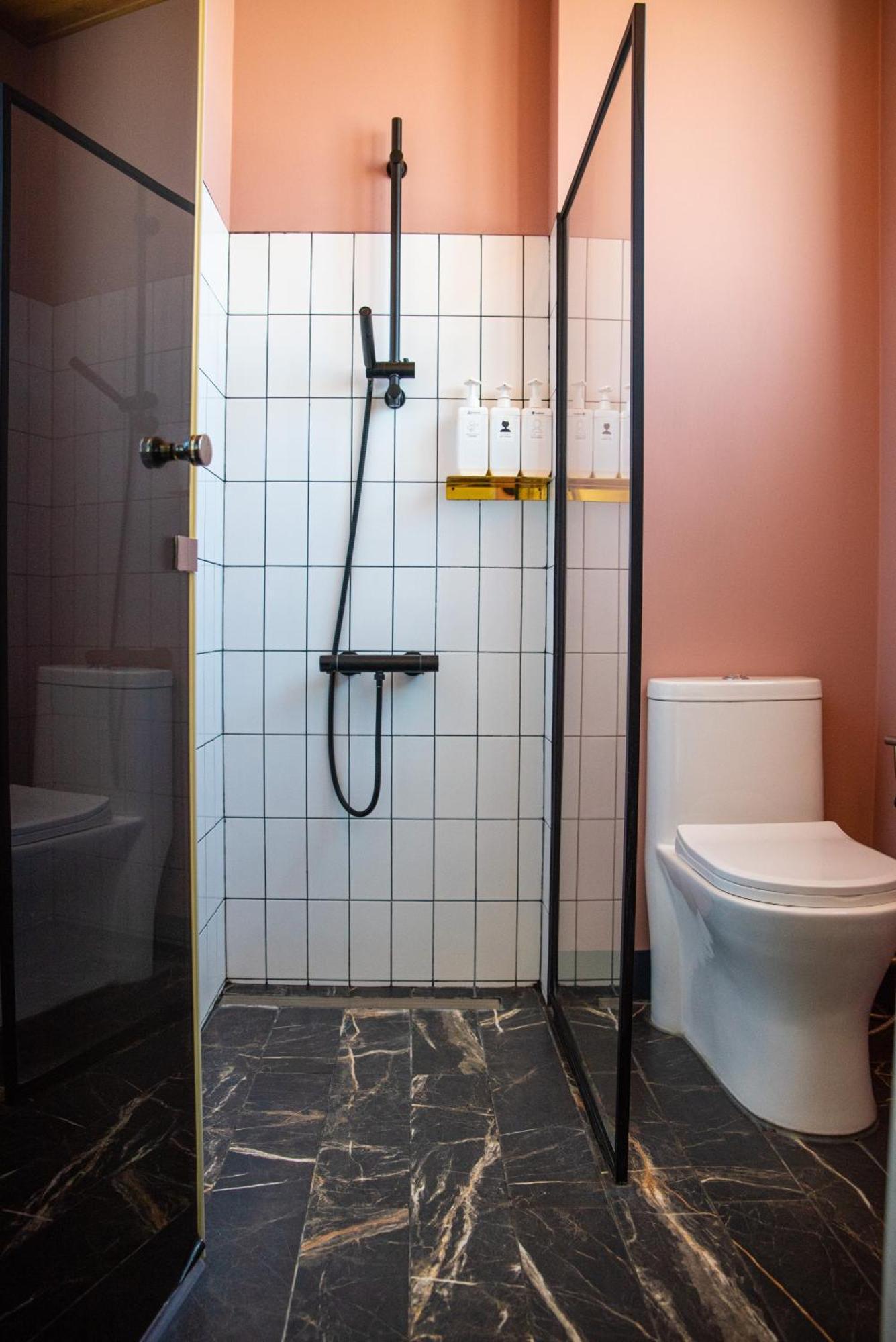 Boy Apartment -Adult Only Хуалиен Сити Стая снимка